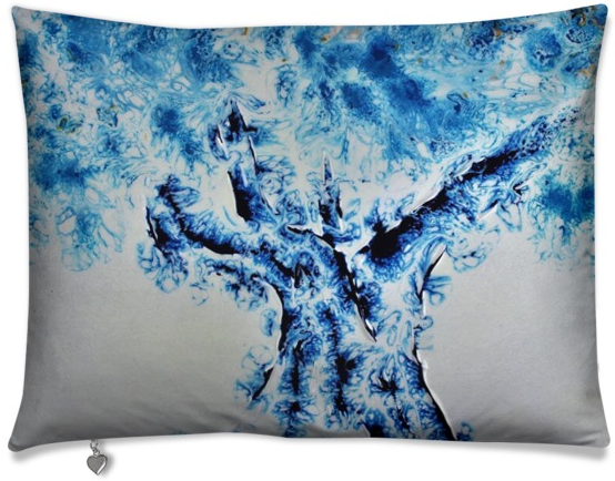 Joeleen tree on cushion